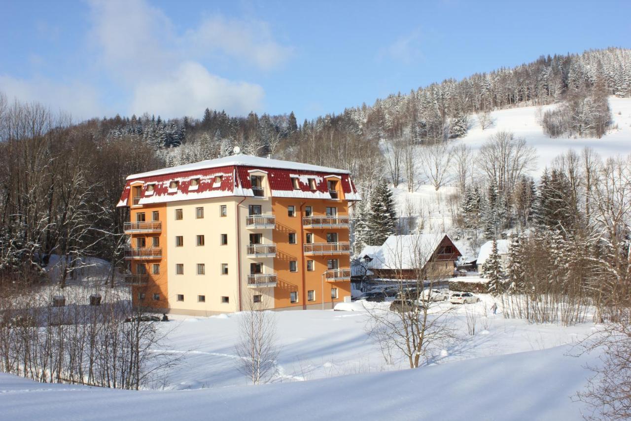Apartman Skrovanova Horni Lipova Exterior foto